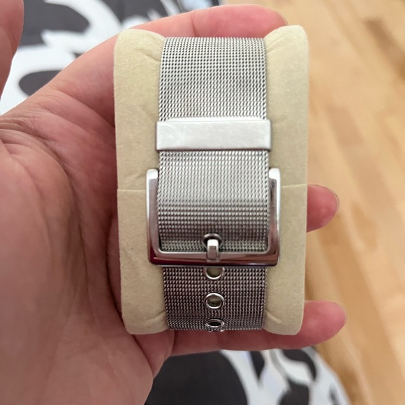 DKNY mesh bracelet watch - Picture 2 of 5